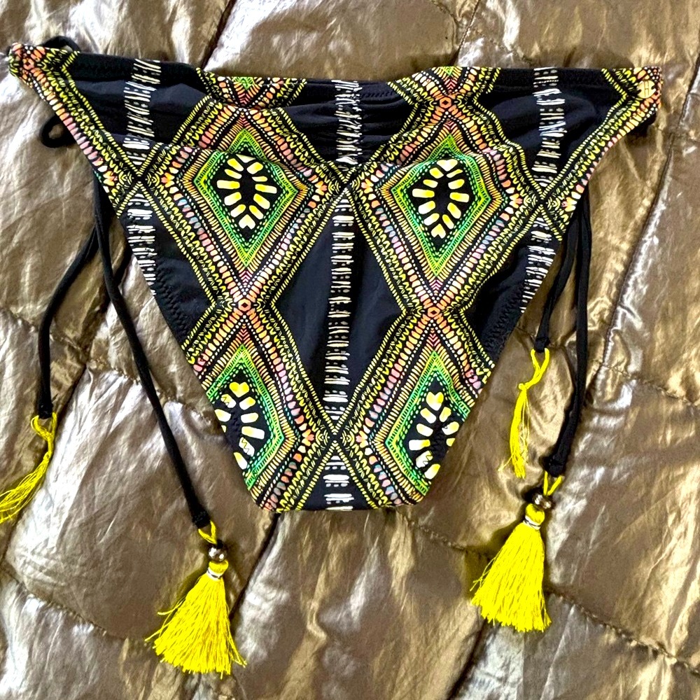 Radio Fiji Stylish Yellow Tassels and Patterned Bikini Bottom - Picture 3 of 12